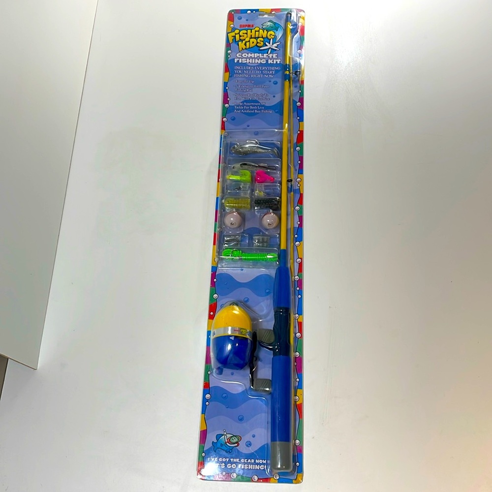 NWT Rapala kids fishing complete fishing kit